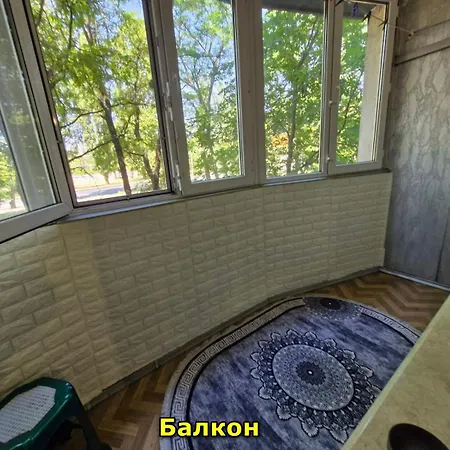 Apartamento 2-х комнатная, областная больница Odessa
